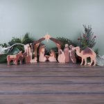 [Descriptor] Wood Nativity Set